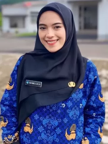 NUR UMMU, S.Pd.,Gr.